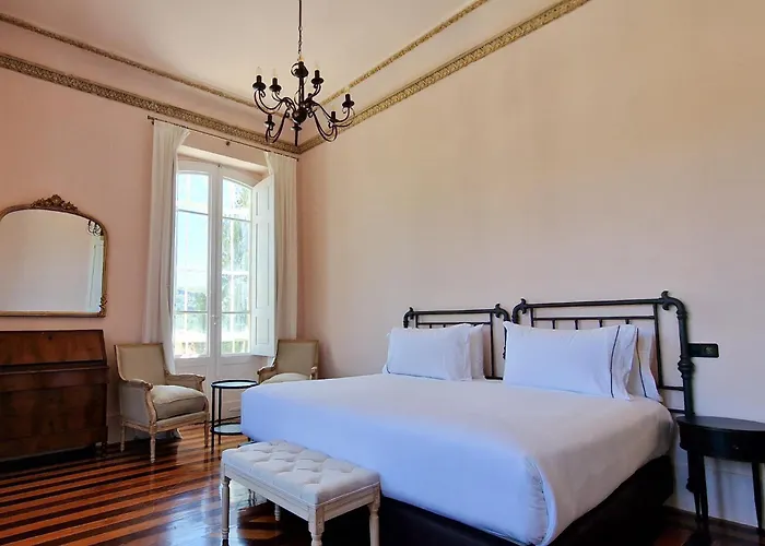 Casa Palacio Ribeira Sacra Tatil Evi Esgos